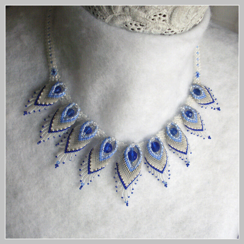 Blue and White Peacock Feathers 07f Blue and White Peacock Feathers Necklace