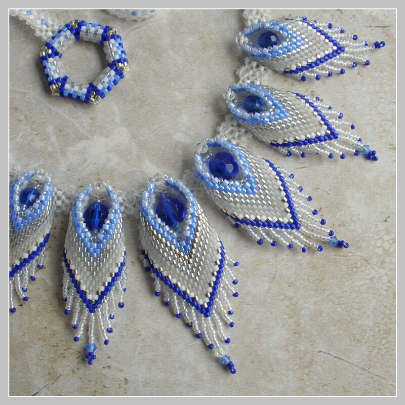 Blue and White Peacock Feathers 23f Blue and White Peacock Feathers Necklace