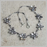 Natural Shell Daisy Flower Necklace