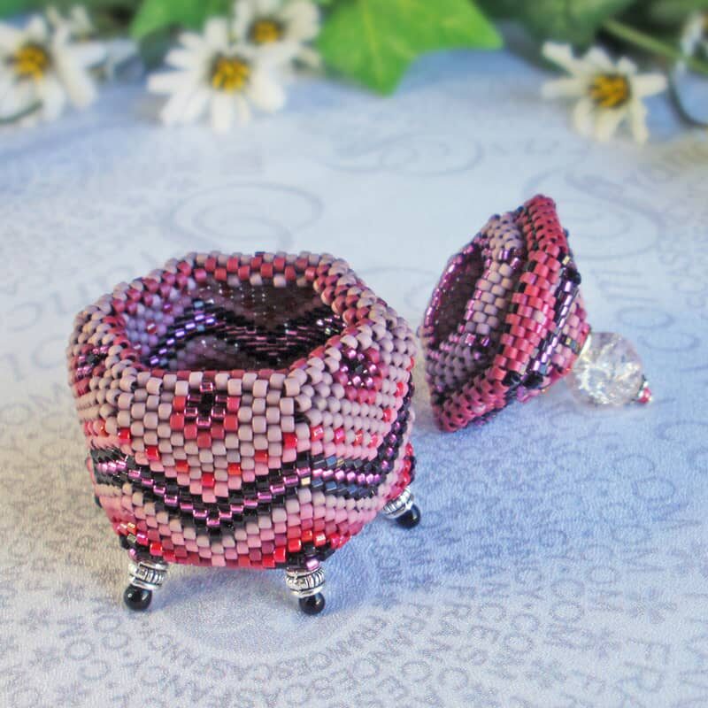 Beaded-Box-Hex-Mulberry-17fx Beaded hexagon box in mulberry red and purple colors
