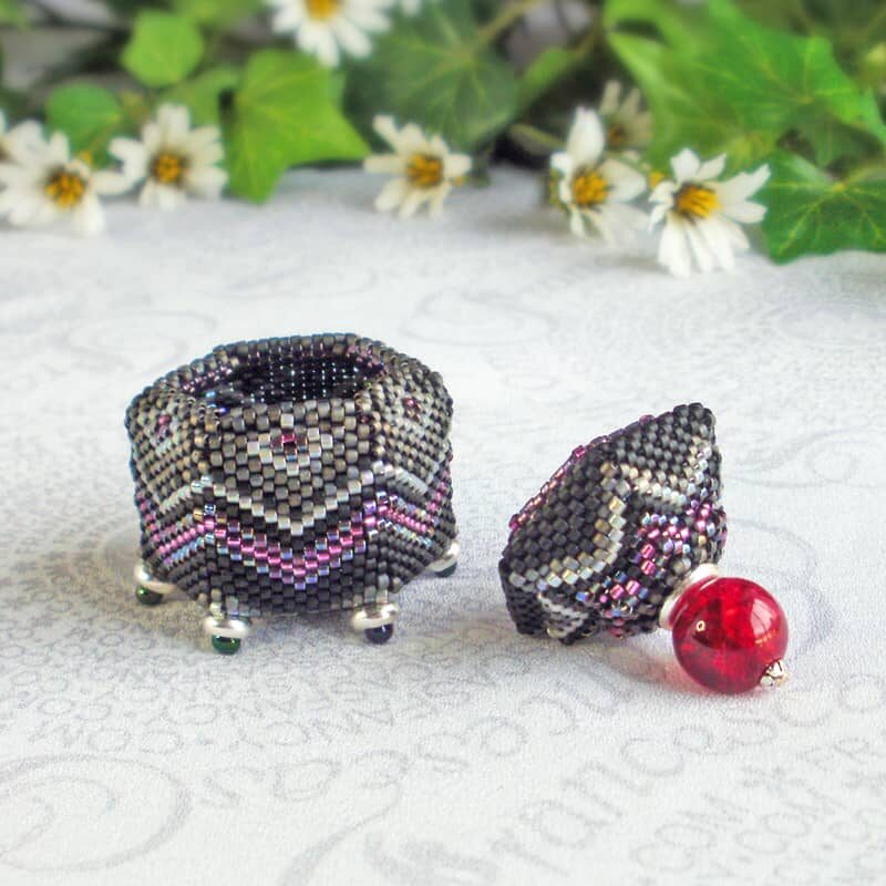 Bead-Box-Hex-Goth-Shadow-19fx Beaded Box Hexagon Gothic Shadow Black