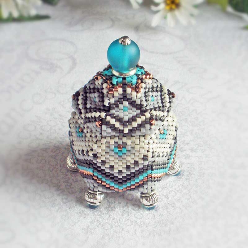 Beaded-Box-Hex-Misty-Teal-Gray-02fx Beaded hexagon box in misty grays with accents of teal blue.